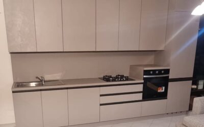 OFFERTA CUCINA L.360 CM COMPLETA DI ELETTRODOMESTI € 3.700,00 MONTAGGIO ESCLUSO