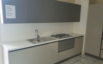 CUCINA COMPLETA € 4.000,00 ELETTRODOMESTICI INCLUSI
