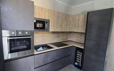 CUCINA ANGOLARE L.300 X L.180 CM COMPLETA DI ELETTRODOMESTICI MK € 5.900,00